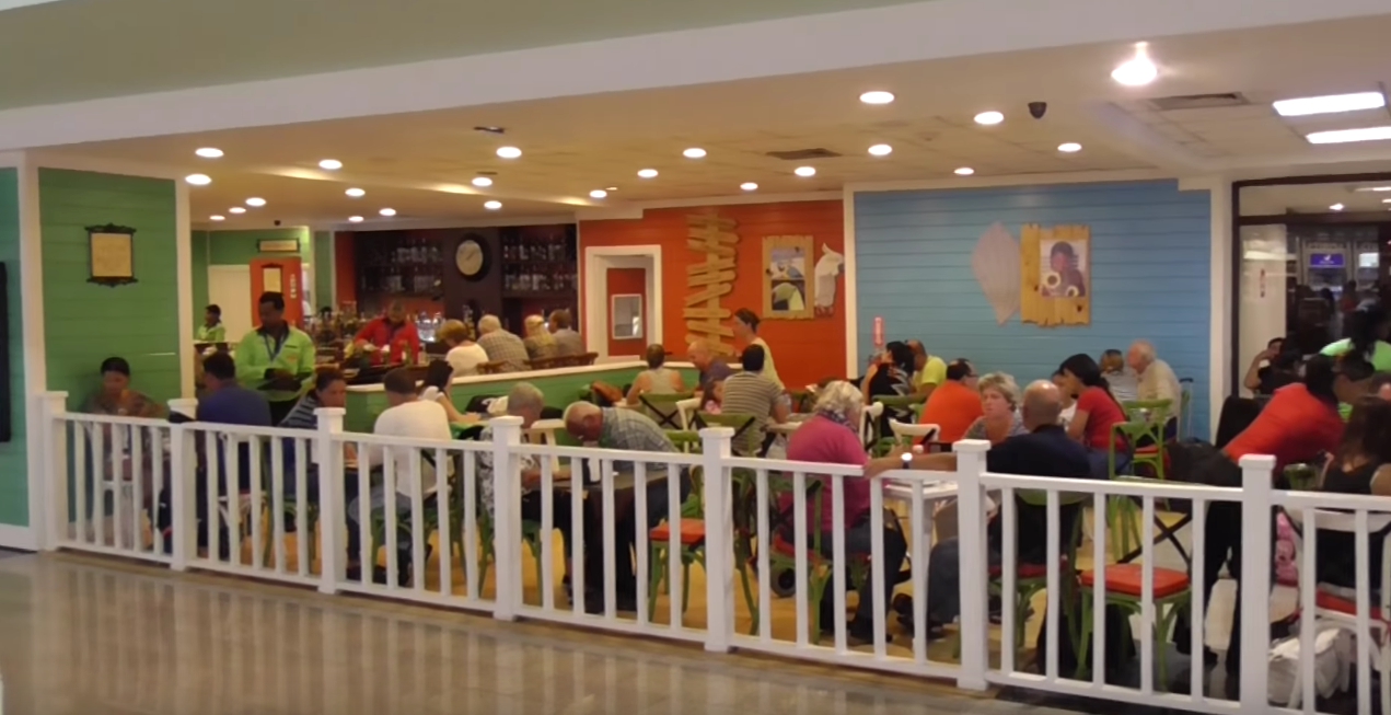 restaurant at the Gregorio Luperon airport