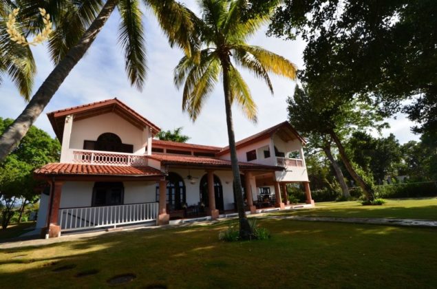 this oceanfront villa is the top bachelor party rental in Sosua